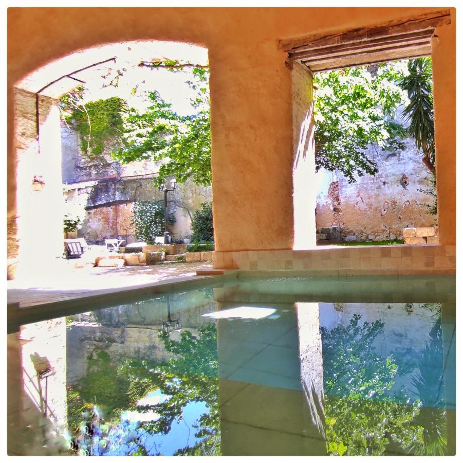 La Vigneronne Des Costieres Bed and Breakfast Vauvert Eksteriør billede